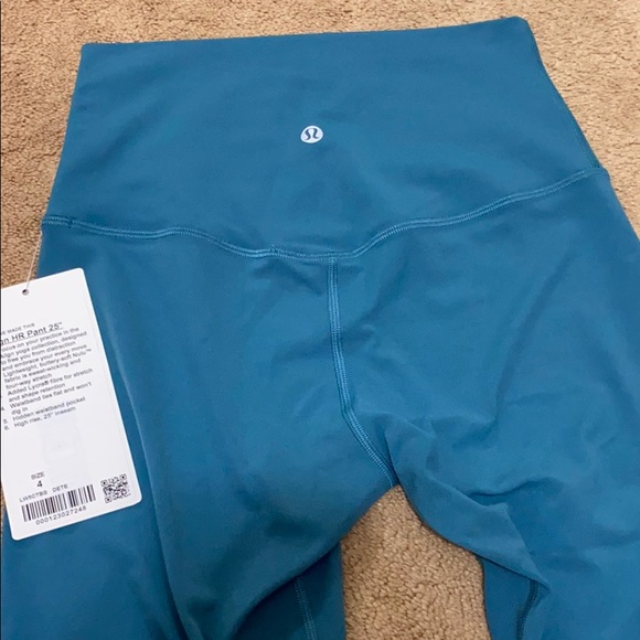 ❌ Sold ❌ Lululemon Desert Teal Align Leggings 25” - Picture 7 of 8
